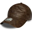 kapa-zaobljena-smeda-podesiv-9twenty-worn-pu-new-york-yankees-mlb-new-era