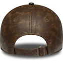 kapa-zaobljena-smeda-podesiv-9twenty-worn-pu-new-york-yankees-mlb-new-era