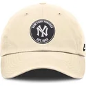 cap-zaobljena-beige-adjustable-strap-club-unstructured-organic-cotton-new-york-yankees-mlb-nike