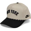 kapa-zaobljena-bez-snapback-rise-structured-new-york-yankees-mlb-nike