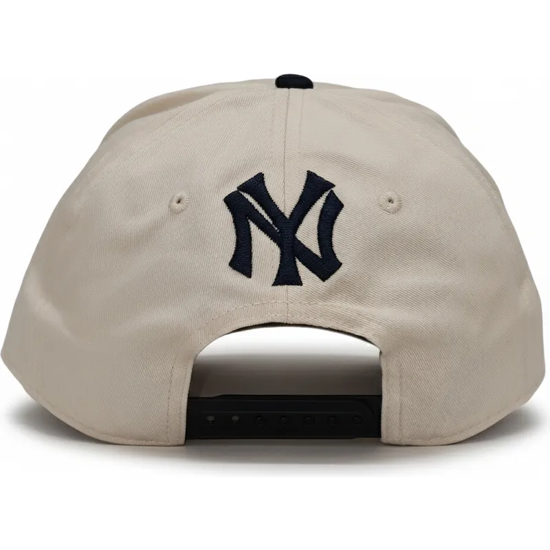 kapa-zaobljena-bez-snapback-rise-structured-new-york-yankees-mlb-nike