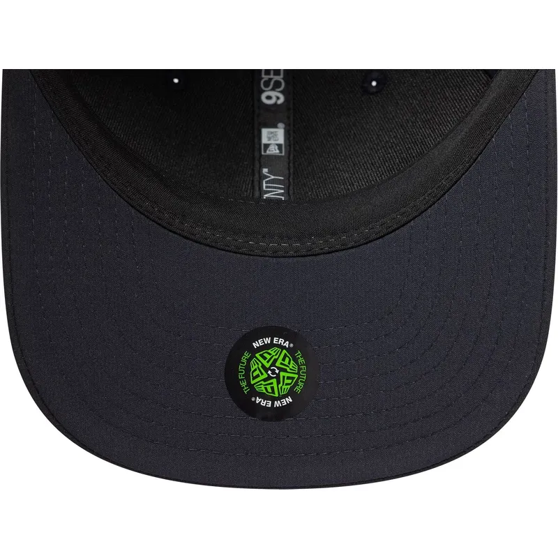 cap-zaobljena-navy-blue-snapback-9seventy-stretch-snap-iridiscent-chelsea-football-club-premier-league-new-era cap-zaobljena-navy-blue-snapback-9seventy-stretch-snap-iridiscent-chelsea-football-club-premier-league-new-era
