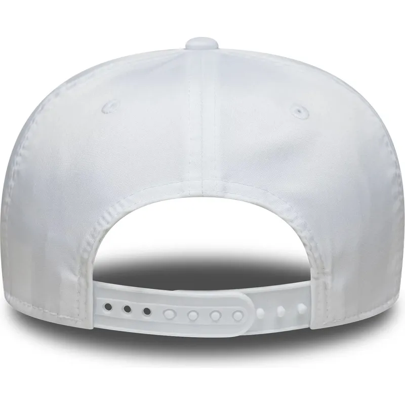 cap-zaobljena-white-snapback-9seventy-new-era