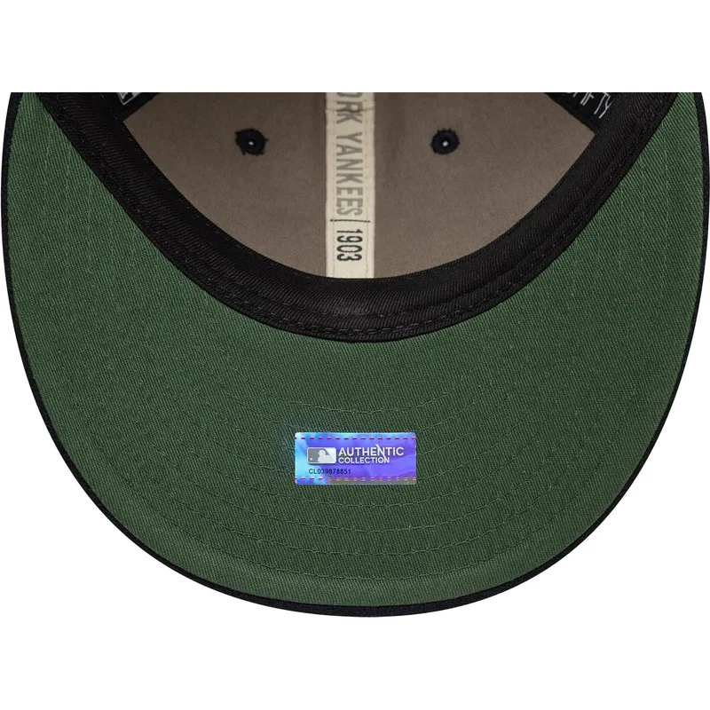 kapa-zaobljena-mornarsko-plava-podesiv-9fifty-retro-crown-heritage-series-new-york-yankees-mlb-new-era kapa-zaobljena-mornarsko-plava-podesiv-9fifty-retro-crown-heritage-series-new-york-yankees-mlb-new-era