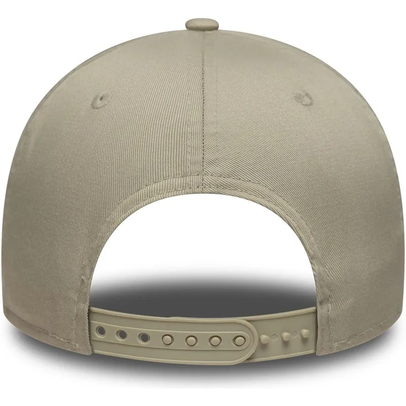 cap-zaobljena-beige-snapback-9forty-metallic-los-angeles-lakers-nba-new-era