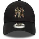 cap-zaobljena-black-adjustable-strap-9forty-camo-infill-new-york-yankees-mlb-new-era