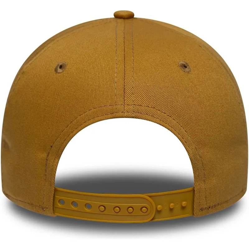 kapa-zaobljena-smeda-snapback-9forty-e-frame-league-essential-new-york-yankees-mlb-new-era