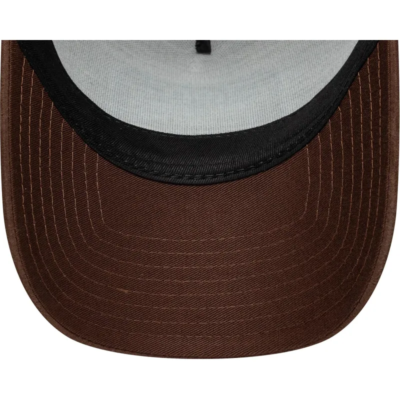 cap-zaobljena-brown-adjustable-strap-e-frame-new-era