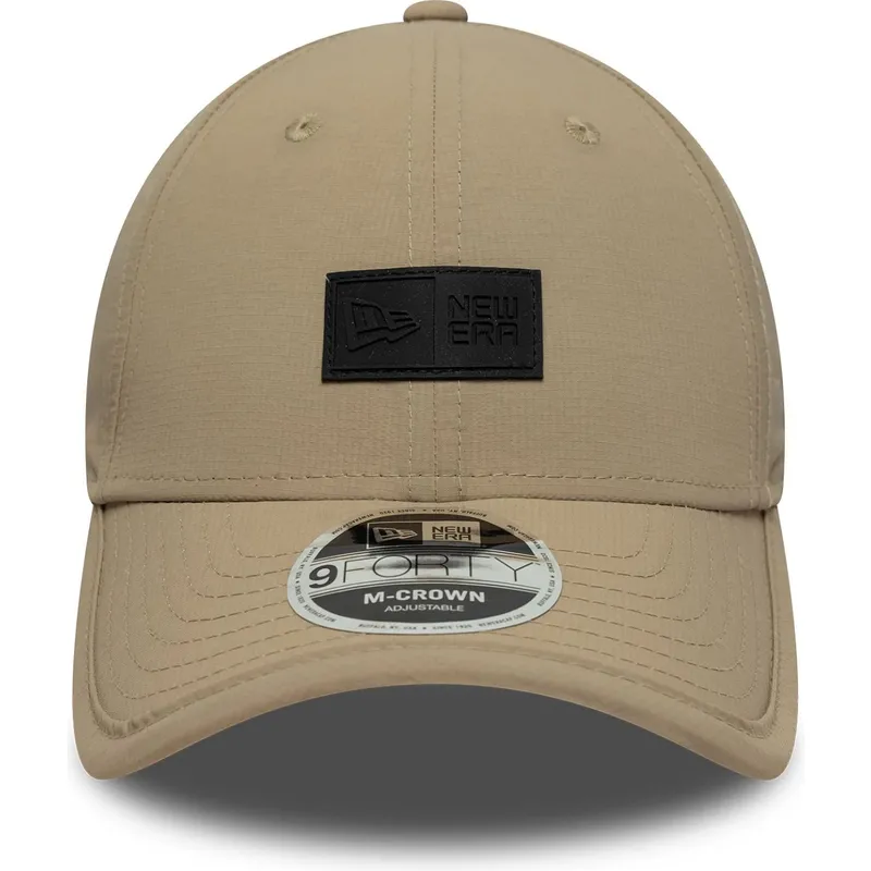 cap-zaobljena-beige-adjustable-strap-9forty-m-crown-new-era