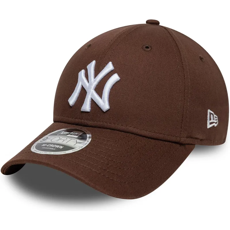 kapa-zaobljena-smeda-snapback-9forty-m-crown-new-york-yankees-mlb-new-era