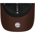 kapa-zaobljena-smeda-snapback-9forty-m-crown-new-york-yankees-mlb-new-era