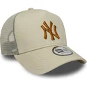 kapa-zaobljena-bez-snapback-a-frame-league-essential-new-york-yankees-mlb-new-era