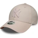 cap-zaobljena-pink-adjustable-strap-9forty-metallic-new-york-yankees-mlb-new-era