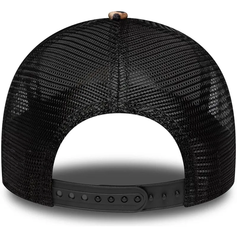 kapa-zaobljena-leopard-snapback-9forty-a-frame-m-crown-new-era
