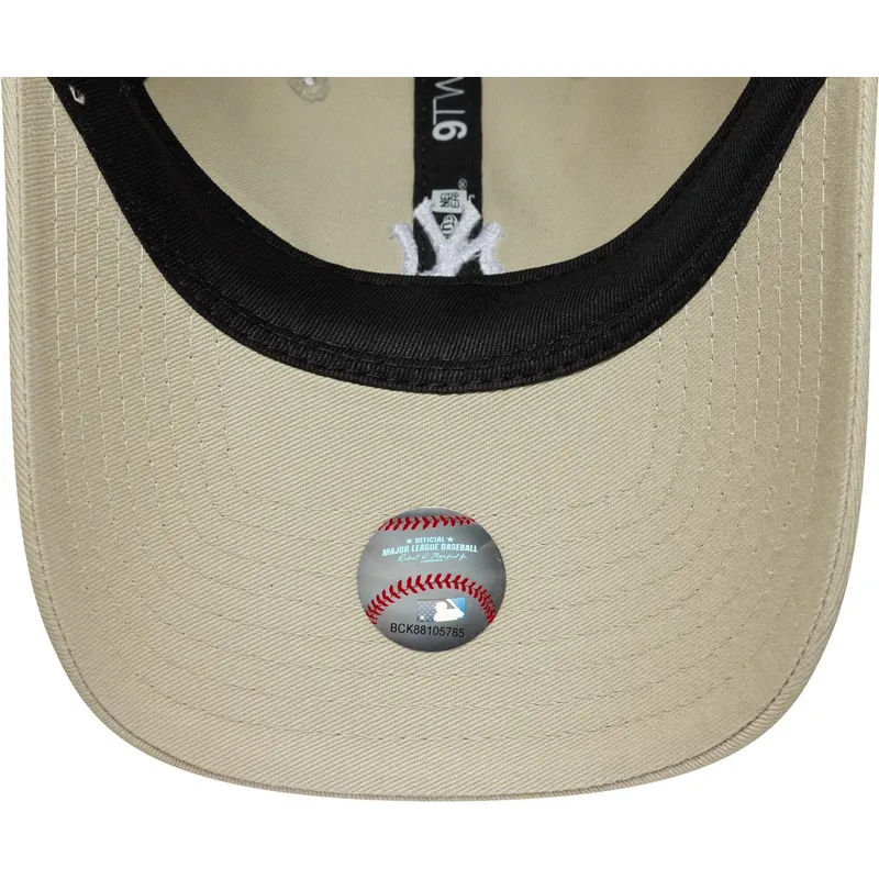 cap-zaobljena-beige-adjustable-strap-9twenty-washed-mini-new-york-yankees-mlb-new-era cap-zaobljena-beige-adjustable-strap-9twenty-washed-mini-new-york-yankees-mlb-new-era