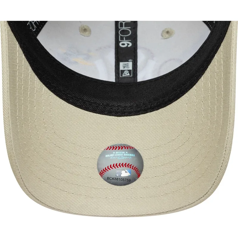 new-era-curved-brim-toddler-9forty-plane-icon-new-york-yankees-mlb-beige-adjustable-cap