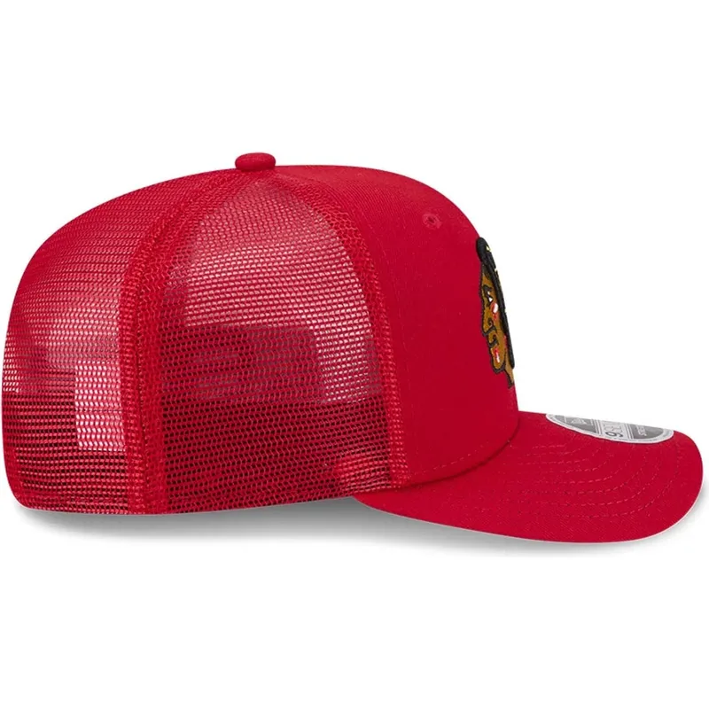 kapa-zaobljena-crvena-snapback-9seventy-stretch-snap-eg-chicago-blackhawks-nhl-new-era