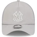 kapa-zaobljena-siva-snapback-9forty-apex-batting-practice-new-york-yankees-mlb-new-era