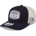 kapa-zaobljena-mornarsko-plava-snapback-9seventy-stretch-snap-patch-new-york-yankees-mlb-new-era