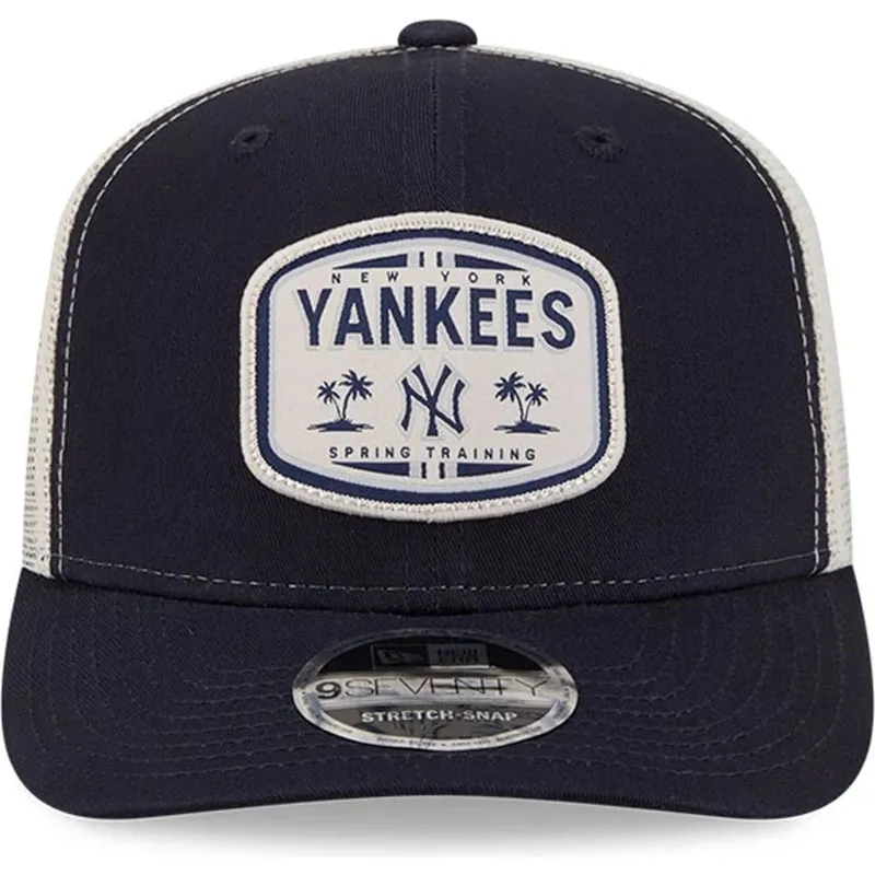 kapa-zaobljena-mornarsko-plava-snapback-9seventy-stretch-snap-patch-new-york-yankees-mlb-new-era
