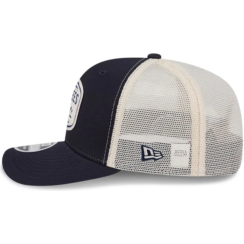 kapa-zaobljena-mornarsko-plava-snapback-9seventy-stretch-snap-patch-new-york-yankees-mlb-new-era
