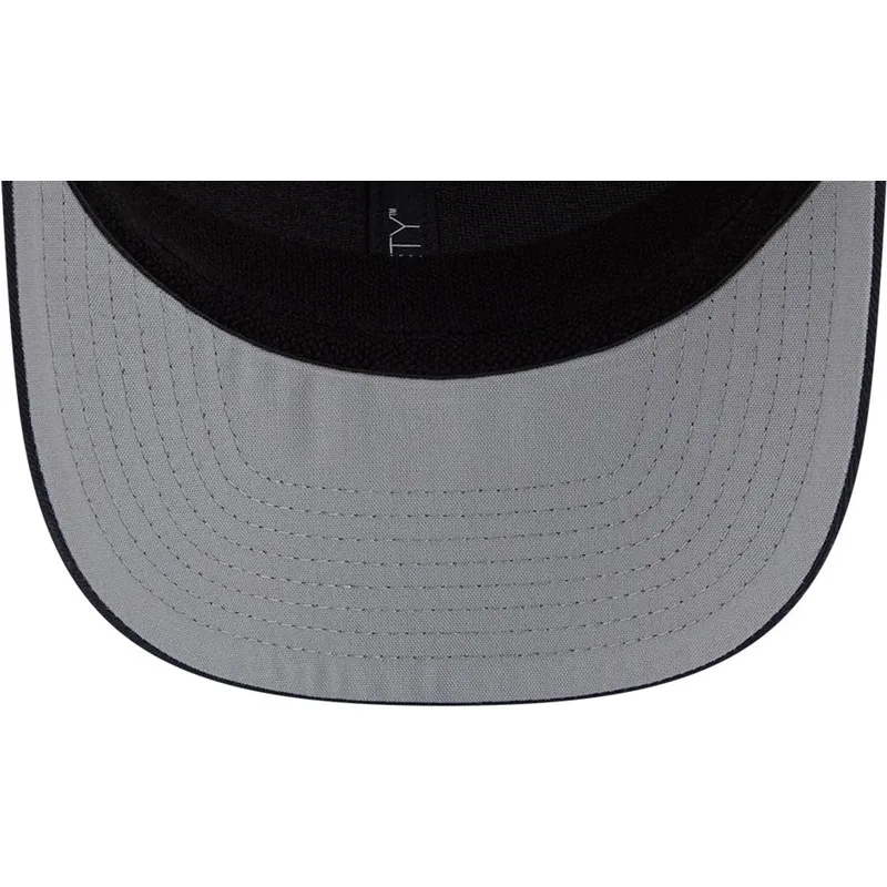 kapa-zaobljena-mornarsko-plava-snapback-9seventy-stretch-snap-patch-new-york-yankees-mlb-new-era