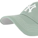 cap-zaobljena-green-adjustable-strap-clean-up-contrast-stitch-new-york-yankees-mlb-47-brand
