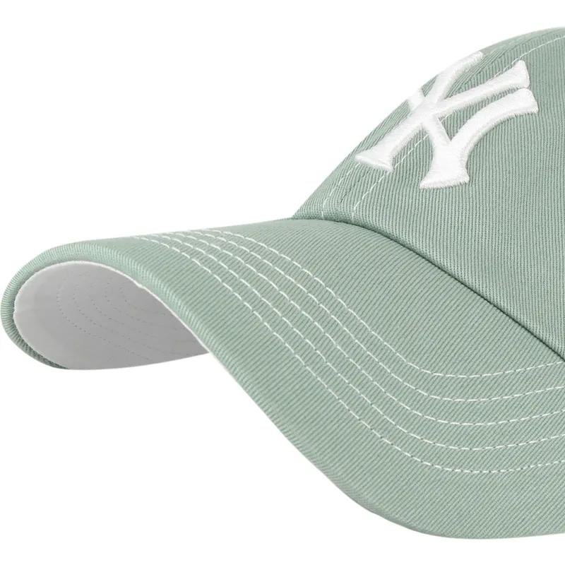 cap-zaobljena-green-adjustable-strap-clean-up-contrast-stitch-new-york-yankees-mlb-47-brand