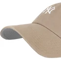 kapa-zaobljena-smeda-podesiv-clean-up-base-runner-new-york-yankees-mlb-47-brand
