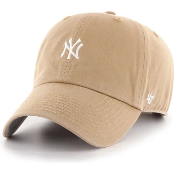 47 Brand Curved Brim Clean Up Base Runner New York Yankees MLB Khaki Adjustable Cap