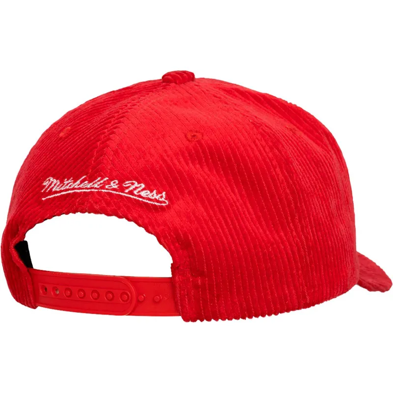 cap-zaobljena-red-snapback-arch-stamp-pro-chicago-bulls-nba-mitchell-ness