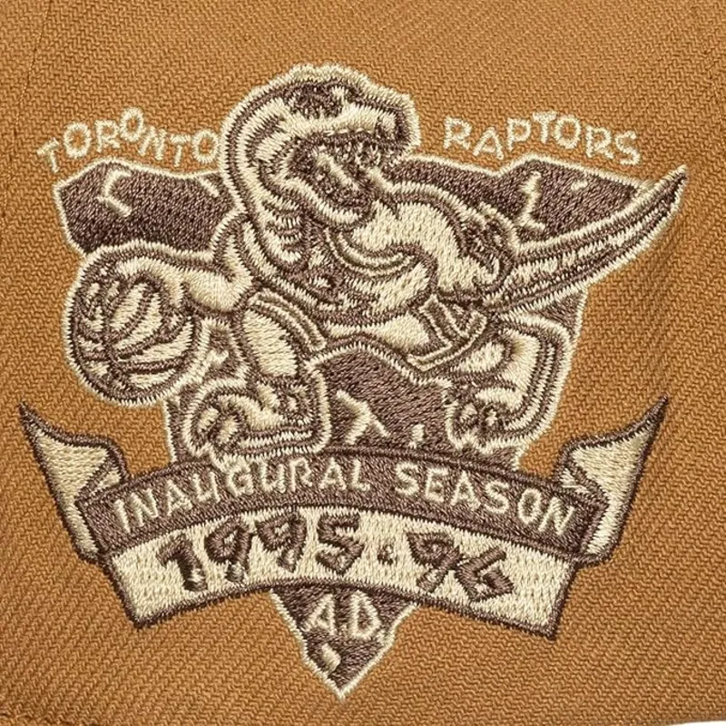 kapa-ravna-smeda-podesiv-coffee-strapback-toronto-raptors-nba-mitchell-ness