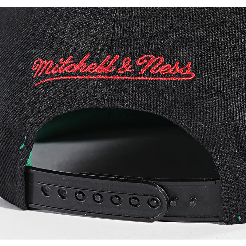 kapa-ravna-crna-snapback-triple-play-chicago-bulls-nba-mitchell-ness