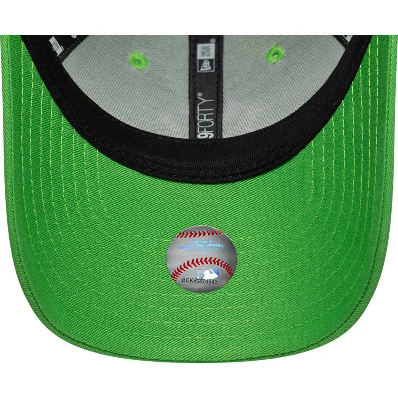 kapa-zaobljena-zelena-podesiv-za-djecu-9forty-essential-new-york-yankees-mlb-new-era kapa-zaobljena-zelena-podesiv-za-djecu-9forty-essential-new-york-yankees-mlb-new-era