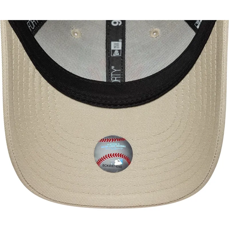 kapa-zaobljena-bez-podesiv-za-djecu-9forty-league-essential-new-york-yankees-mlb-new-era
