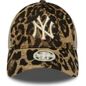 cap-zaobljena-leopard-snapback-9forty-m-crown-a-frame-leopard-new-york-yankees-mlb-new-era