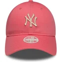cap-zaobljena-pink-adjustable-strap-9twenty-league-essential-midi-new-york-yankees-mlb-new-era