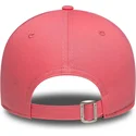 kapa-zaobljena-ruzicasta-podesiv-9twenty-league-essential-midi-new-york-yankees-mlb-new-era