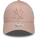 cap-zaobljena-pink-adjustable-strap-9forty-league-essential-new-york-yankees-mlb-new-era