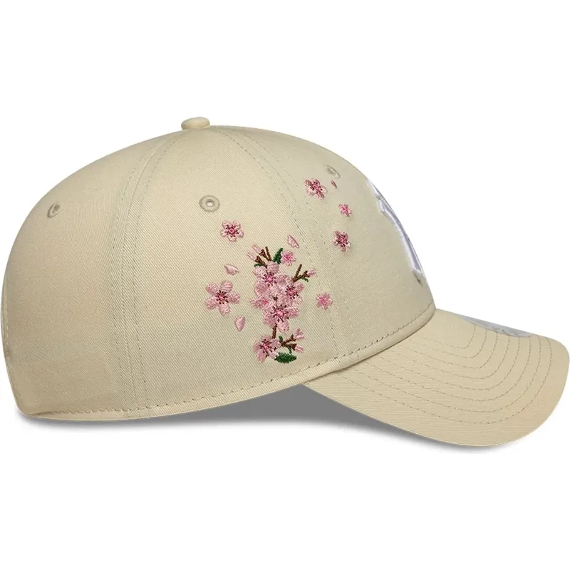 kapa-zaobljena-bez-podesiv-9forty-floral-icon-side-new-york-yankees-mlb-new-era