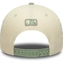 new-era-curved-brim-green-logo-9forty-m-crown-side-script-los-angeles-dodgers-mlb-beige-and-green-snapback-cap