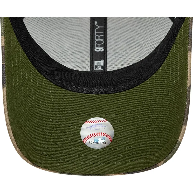 cap-zaobljena-camouflage-snapback-9forty-m-crown-wordmark-new-york-yankees-mlb-new-era
