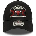 kapa-zaobljena-crna-snapback-9forty-m-crown-a-frame-chicago-bulls-nba-new-era