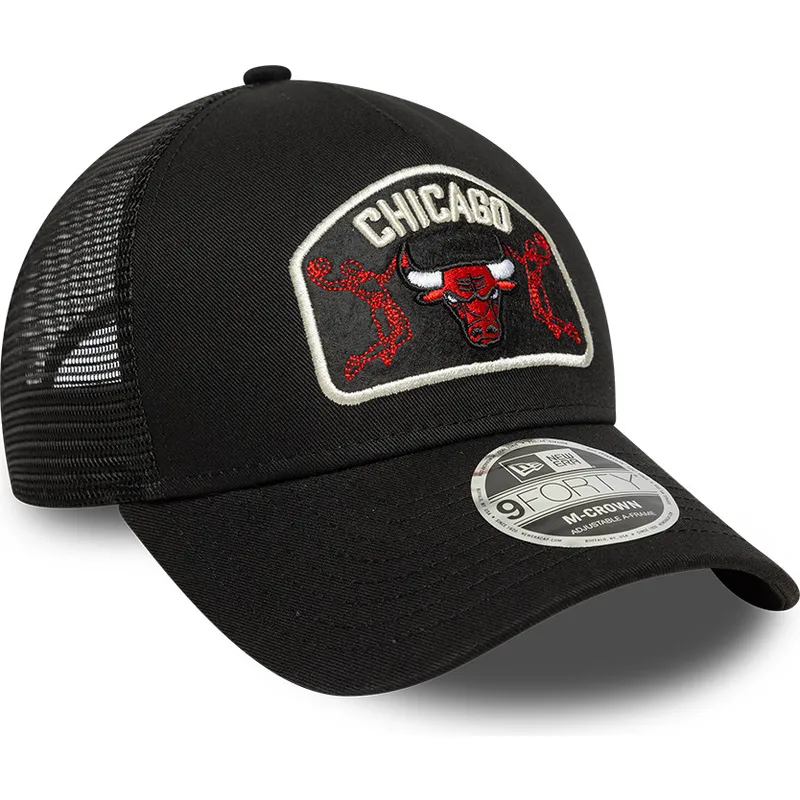 kapa-zaobljena-crna-snapback-9forty-m-crown-a-frame-chicago-bulls-nba-new-era