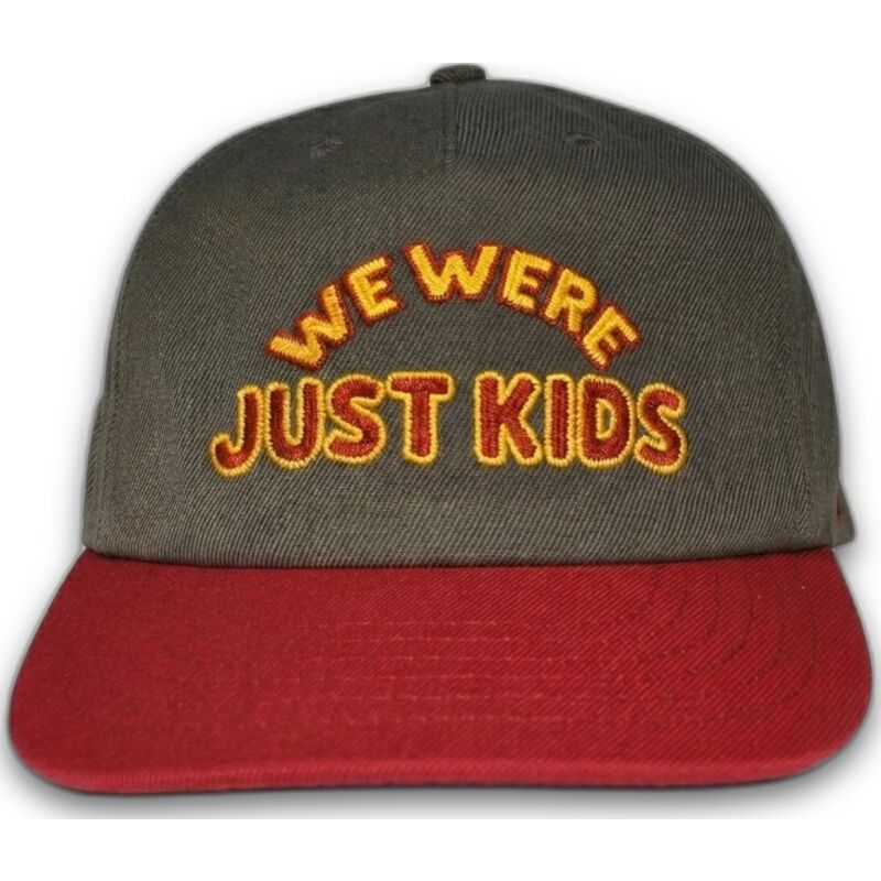 kapa-zaobljena-visebojno-snapback-just-kids-the-retro-homenage kapa-zaobljena-visebojno-snapback-just-kids-the-retro-homenage