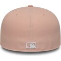 kapa-ravna-ruzicasta-prilagodena-59fifty-league-essential-new-york-yankees-mlb-new-era
