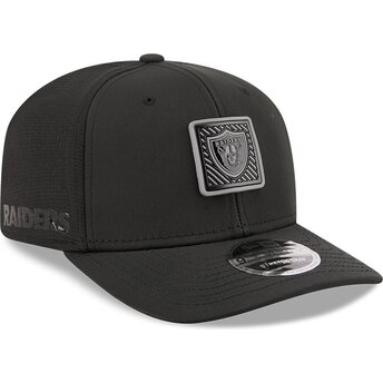 Kapa zaobljena crna snapback 9SEVENTY Stretch Snap Training Pack 2026 Las Vegas Raiders NFL New Era