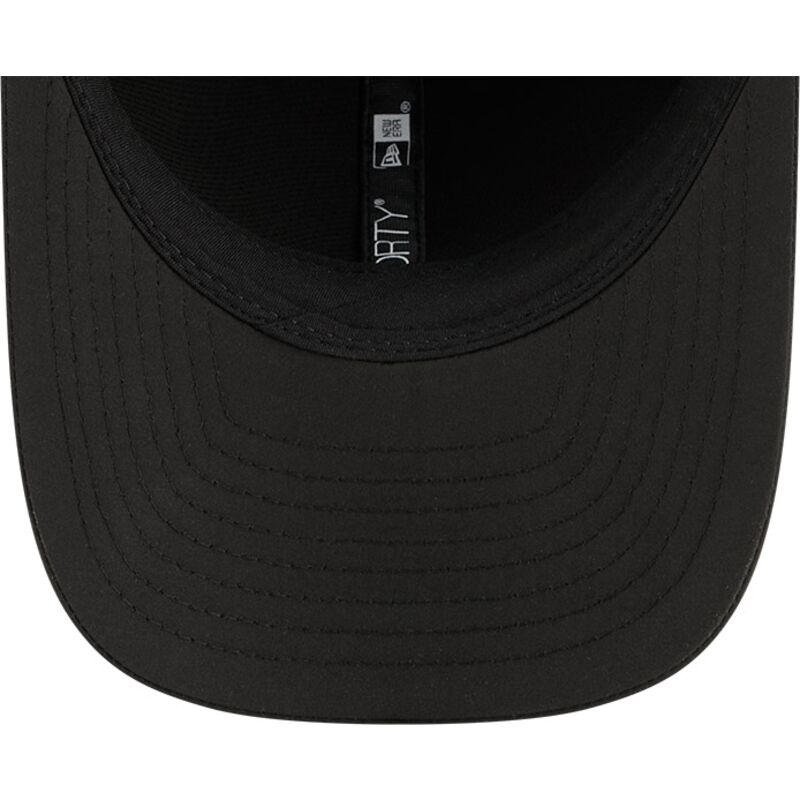 kapa-zaobljena-crna-snapback-9forty-m-crown-training-pack-2026-las-vegas-raiders-nfl-new-era