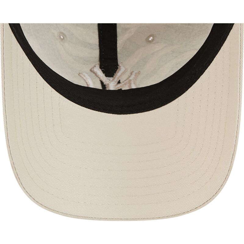 kapa-zaobljena-bez-podesiv-9twenty-leafy-palm-new-york-yankees-mlb-new-era