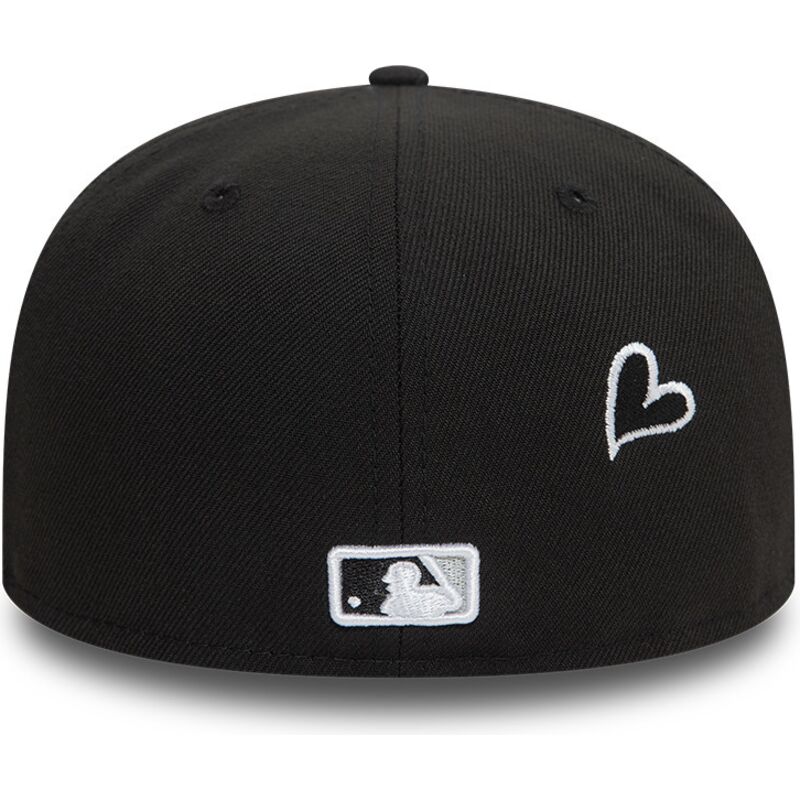 kapa-ravna-crna-prilagodena-59fifty-heart-icon-chicago-white-sox-mlb-new-era